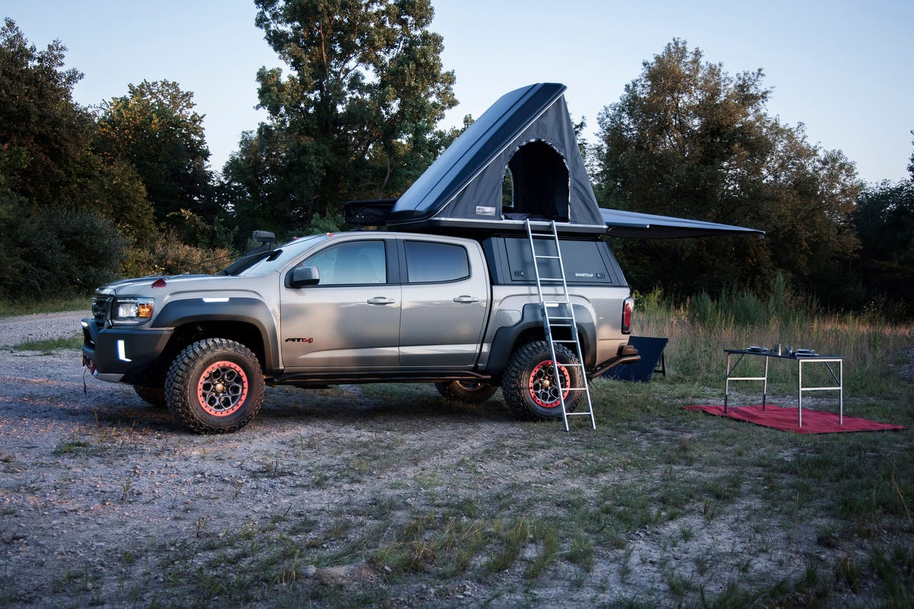 GMC Canyon AT4 Concept pickup truck tent